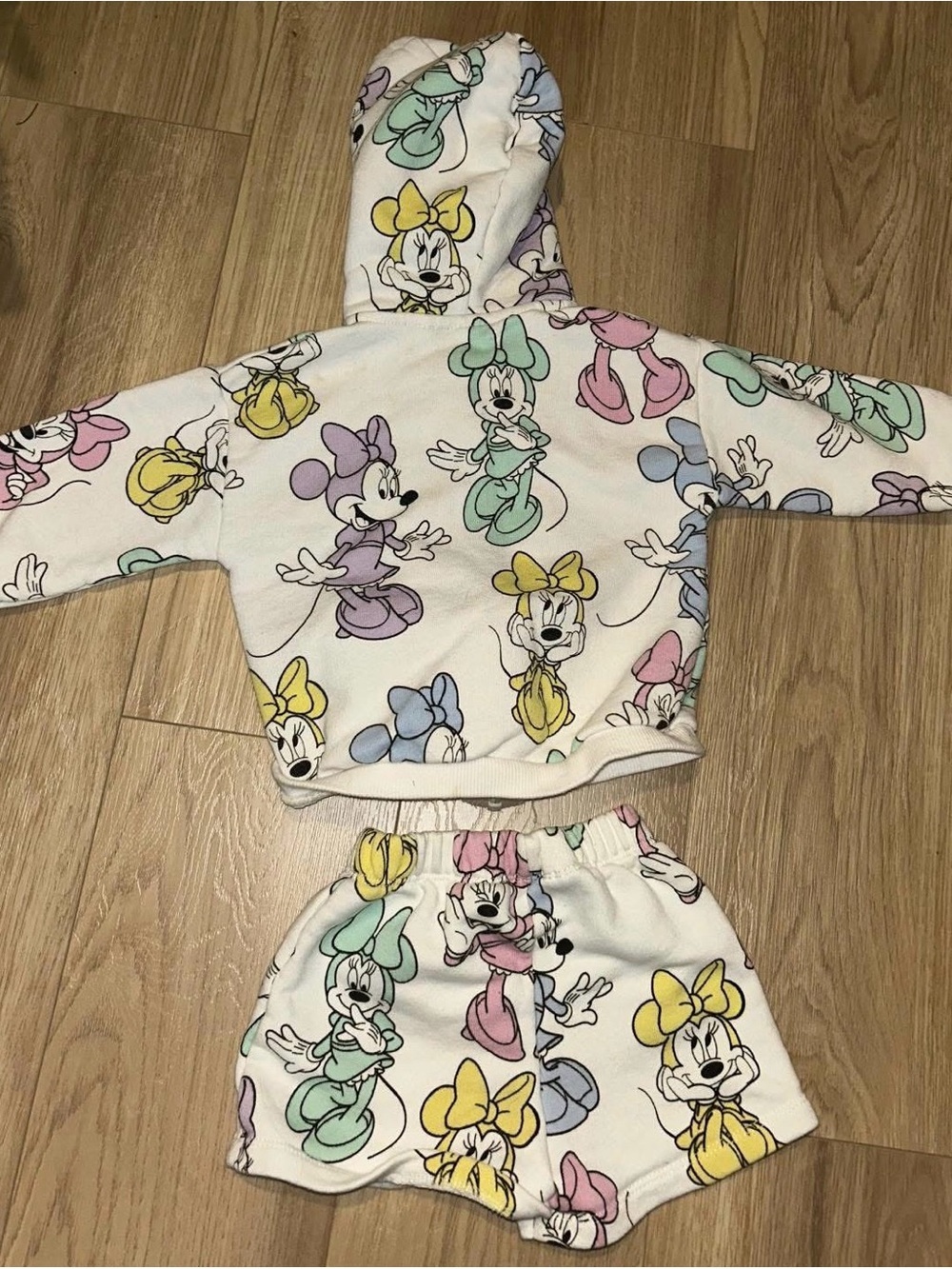 Minnie Mouse Pastel Hoodie & Shorts Set - Picture 3 of 3